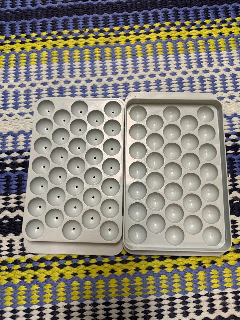 Grey Hard Shell Ice Ball Mold Tray for Slow-Melt Spheres